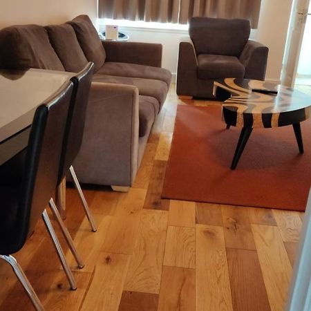2 Bed Solihull Near Nec Airport, Jlr, Resort Wrld Exterior foto