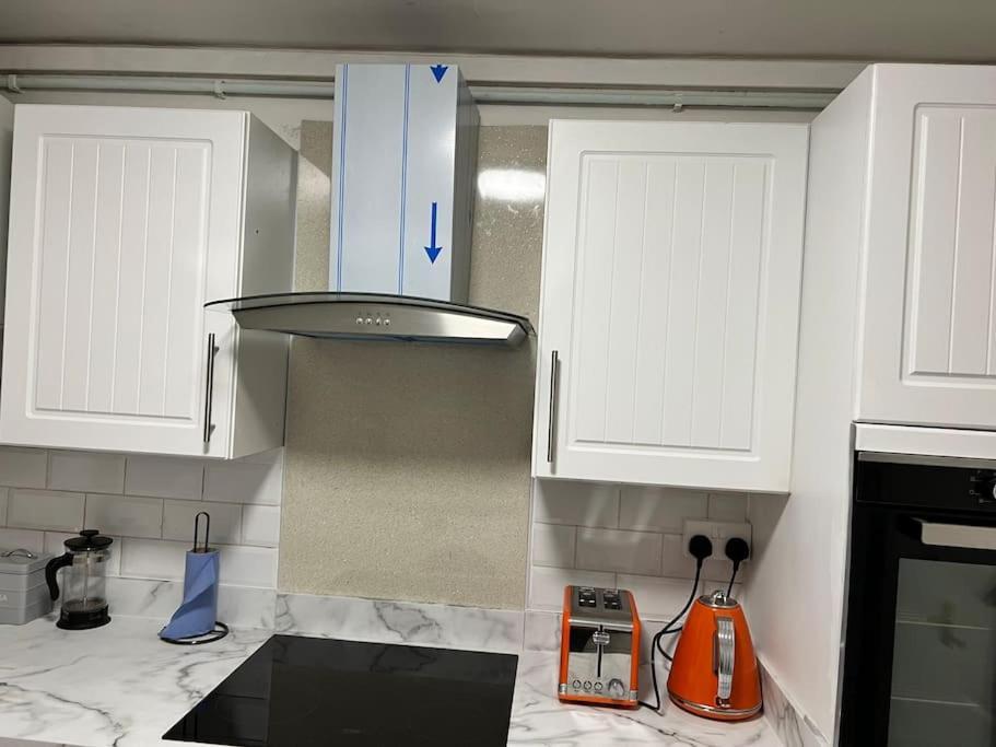 2 Bed Solihull Near Nec Airport, Jlr, Resort Wrld Exterior foto
