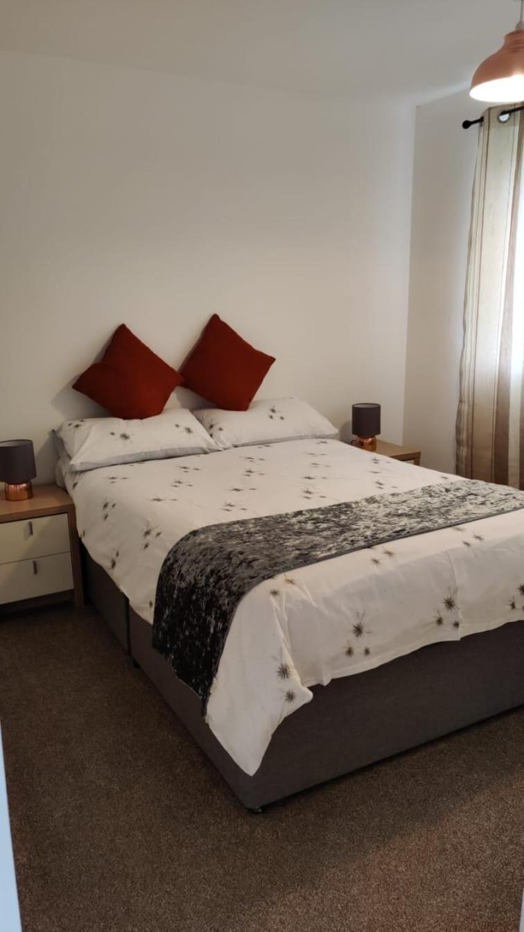 2 Bed Solihull Near Nec Airport, Jlr, Resort Wrld Exterior foto